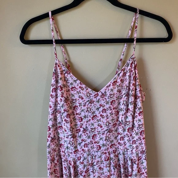Xhilaration Floral Spaghetti Strap Pink Flutter Sundress - Size Medium - Picture 3 of 11
